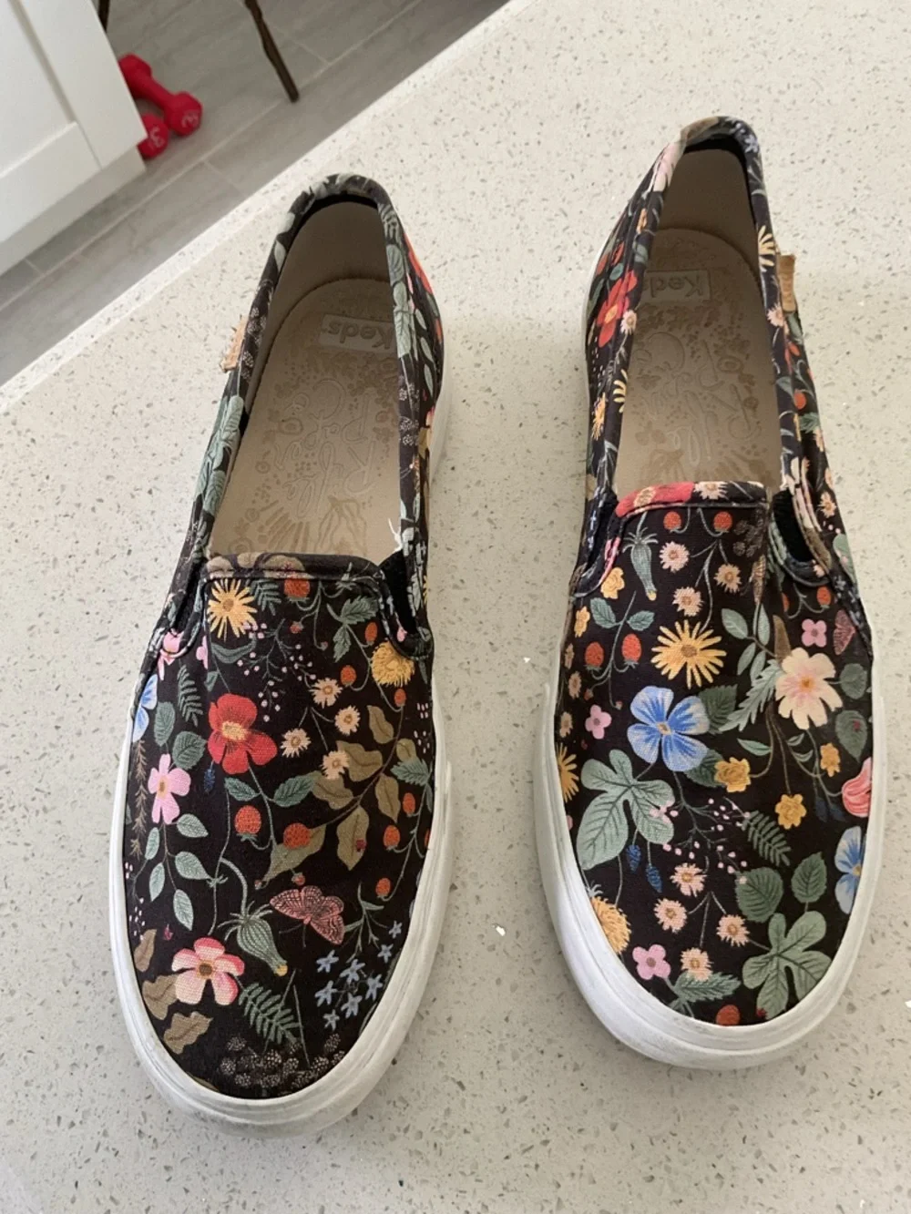 Keds Floral Slip-On Mules in Black with Multicolor Blooms size 9 - Picture 1 of 6